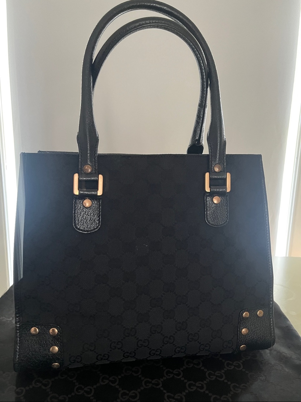 Gucci Elegant Canvas and Leather Ophidia Shopper Tote Gold Trim EUC